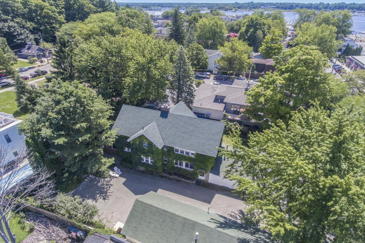 Ivy Manor Villa Saugatuck Exterior photo